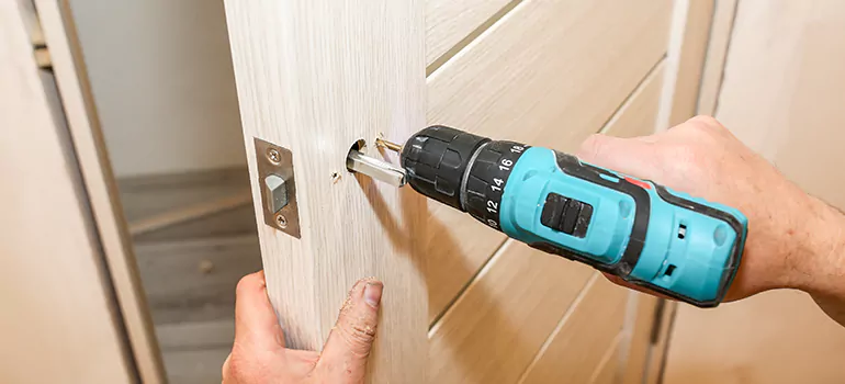 Old Door Knob Repair in Deltona, FL