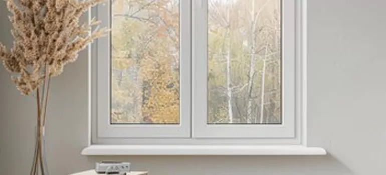 Vinyl Window Stool in Deltona, FL